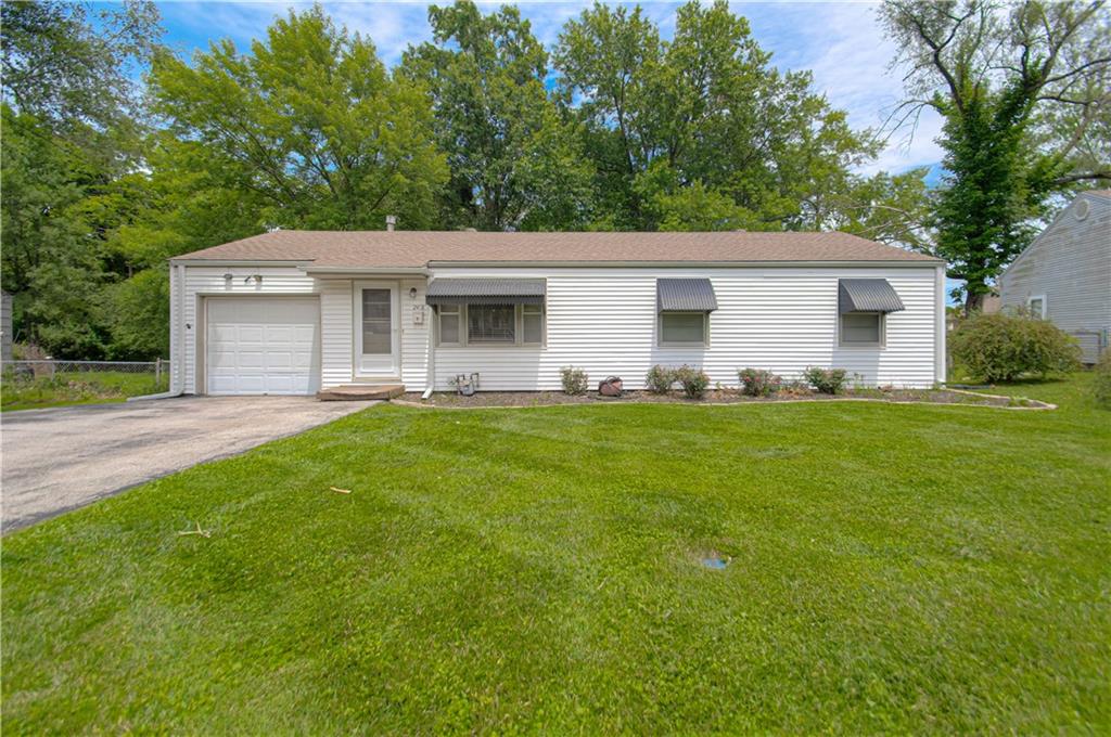 2418 Northeast Pursell Road Gladstone, MO 64119 - Photo 2 of 25