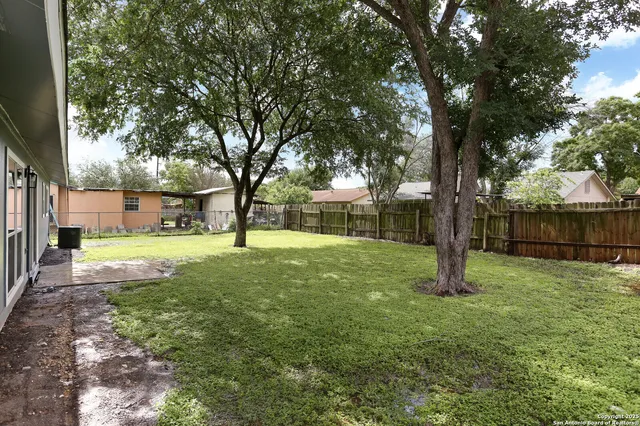 $1,695 | 5146 Tom Stafford Drive, Kirby, TX 78219