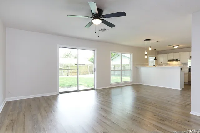 $1,695 | 5146 Tom Stafford Drive, Kirby, TX 78219