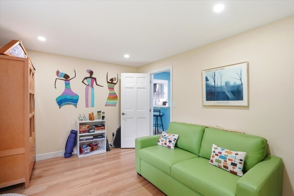 89 River Road Hanover, MA 02339 - Photo 25 of 38
