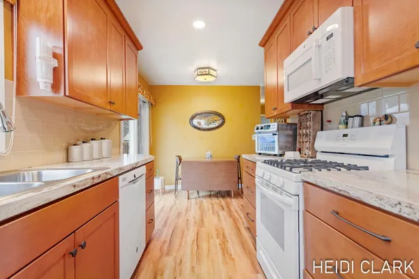 $290,000 | 4337 Flamingo Avenue Southwest, Wyoming, MI 49509