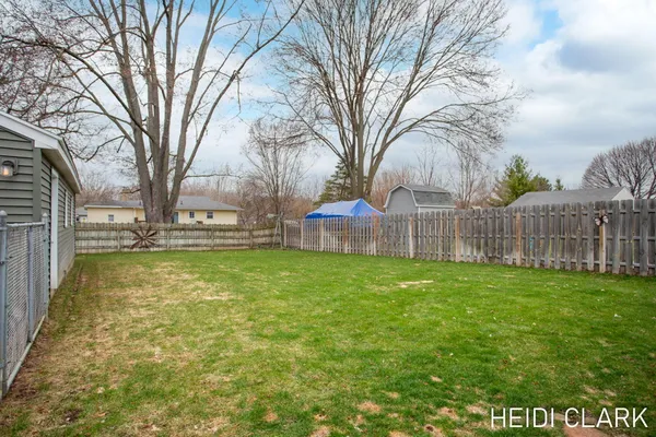 $290,000 | 4337 Flamingo Avenue Southwest, Wyoming, MI 49509