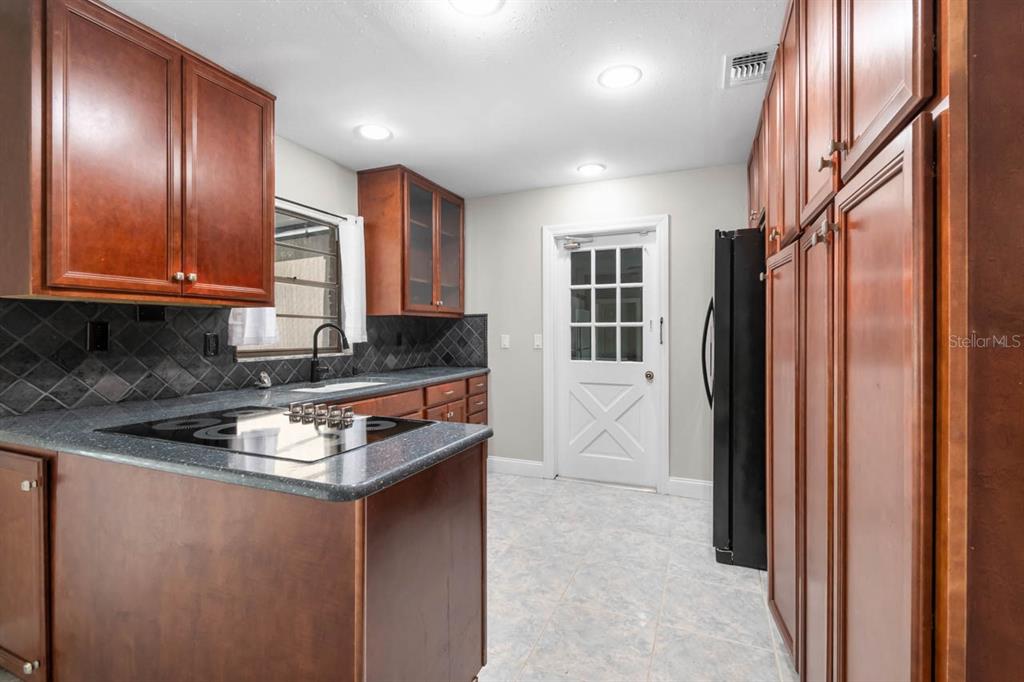 11511 McMullen Loop Riverview, FL 33569 - Photo 14 of 54