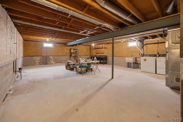 $350,000 | 4957 Look Kinney Circle, Clay, NY 13088