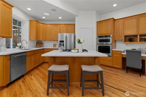 $1,795,000 | 520 2nd Avenue South, Kirkland, WA 98033