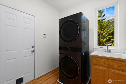 $1,795,000 | 520 2nd Avenue South, Kirkland, WA 98033