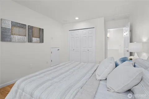 $1,795,000 | 520 2nd Avenue South, Kirkland, WA 98033