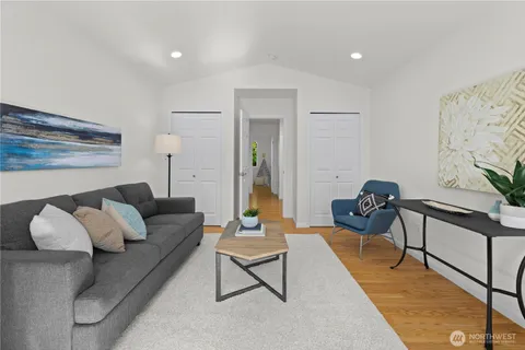 $1,795,000 | 520 2nd Avenue South, Kirkland, WA 98033