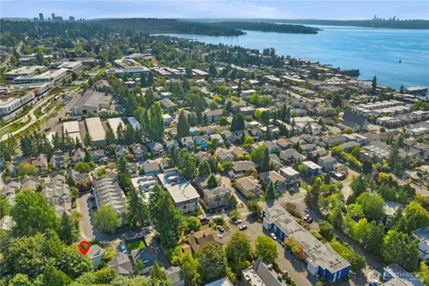 $1,795,000 | 520 2nd Avenue South, Kirkland, WA 98033