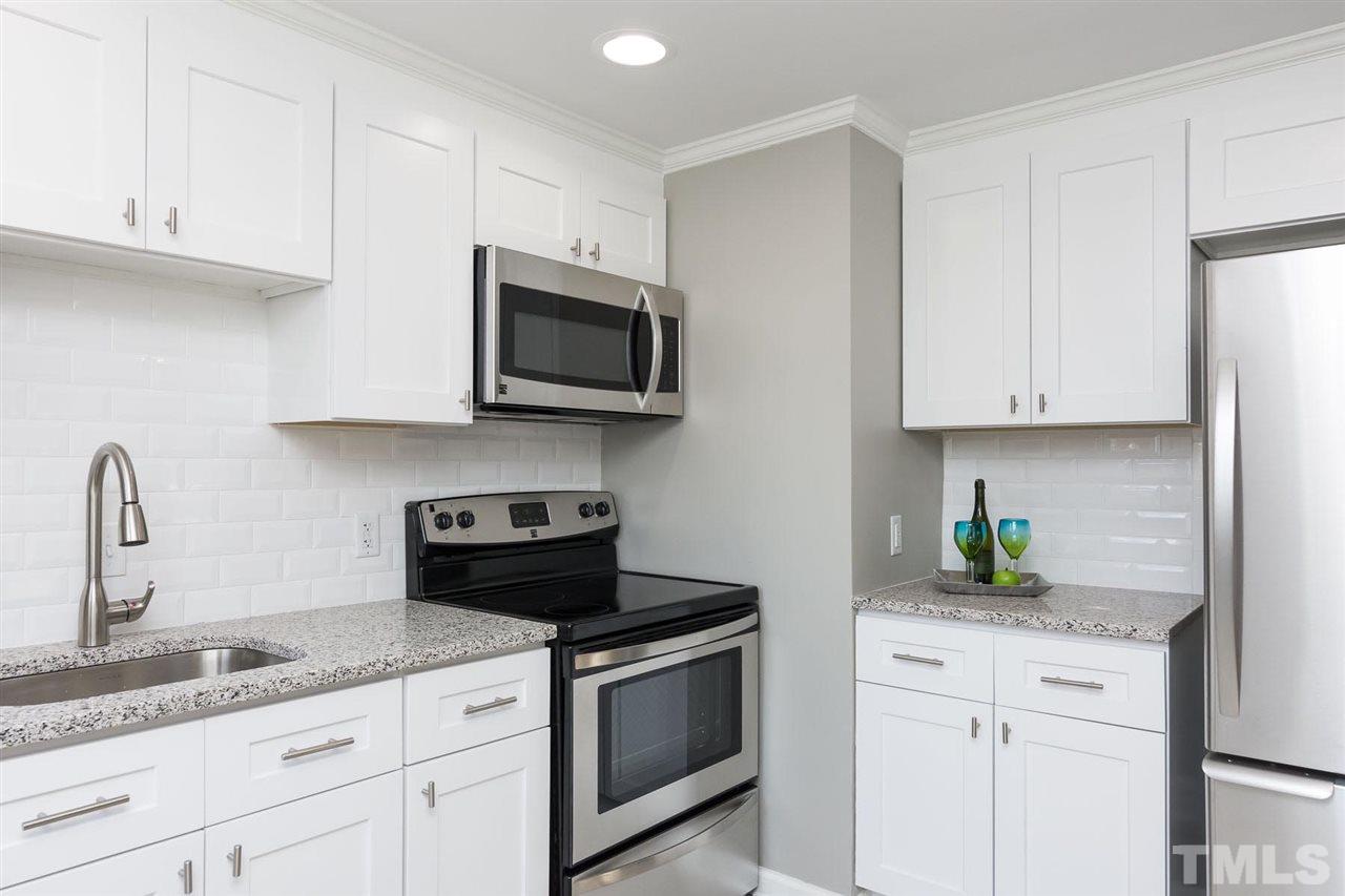 834 Bryan Street Raleigh, NC 27605 - Photo 7 of 20