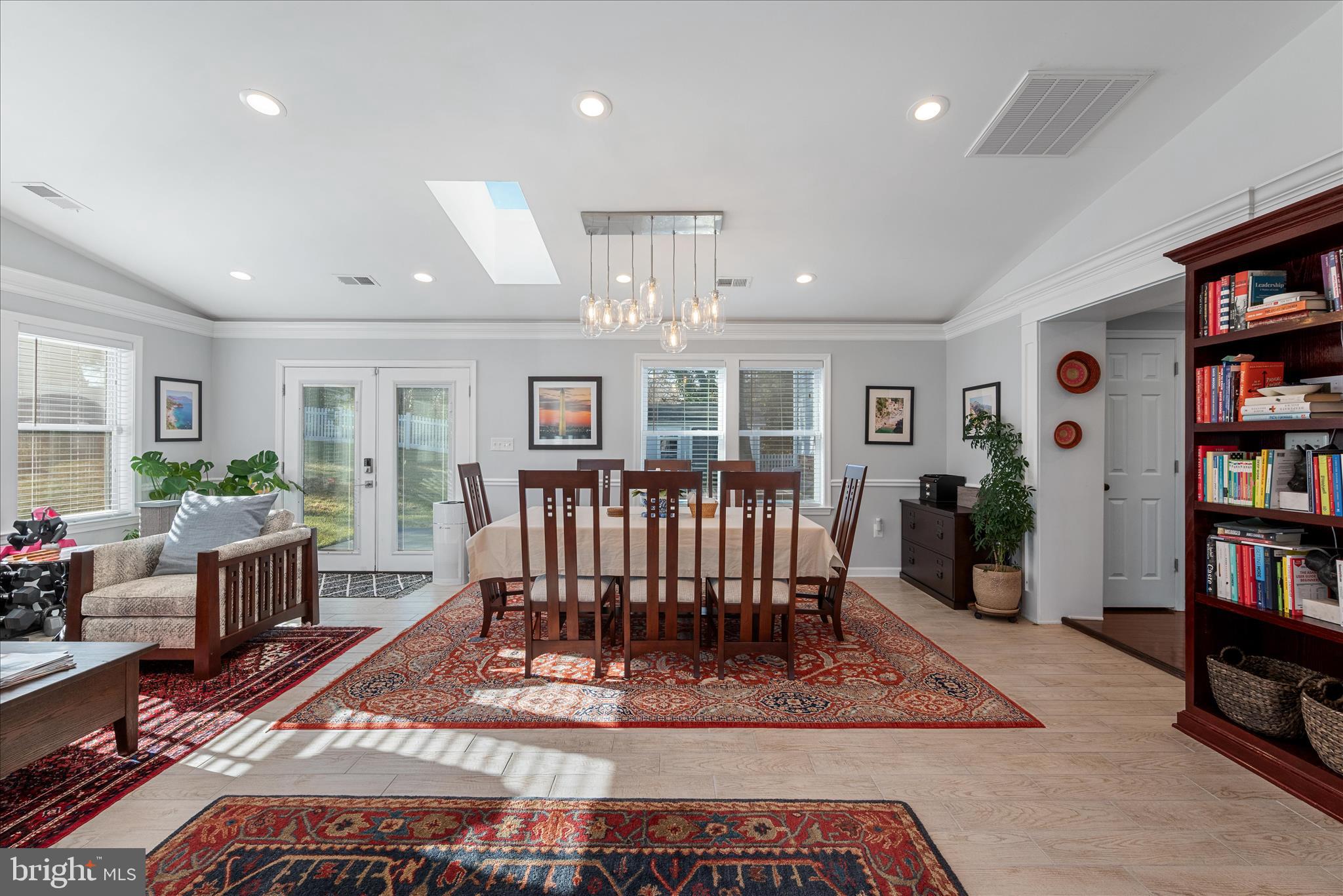 5211 Inverchapel Road Springfield, VA 22151 - Photo 22 of 64 Dining Area