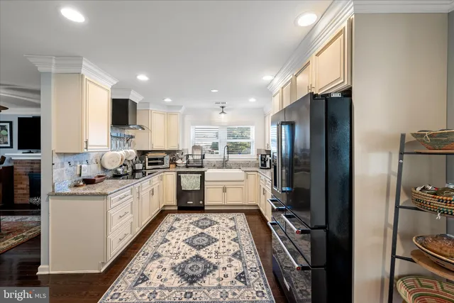 $856,900 | 5211 Inverchapel Road, Springfield, VA 22151