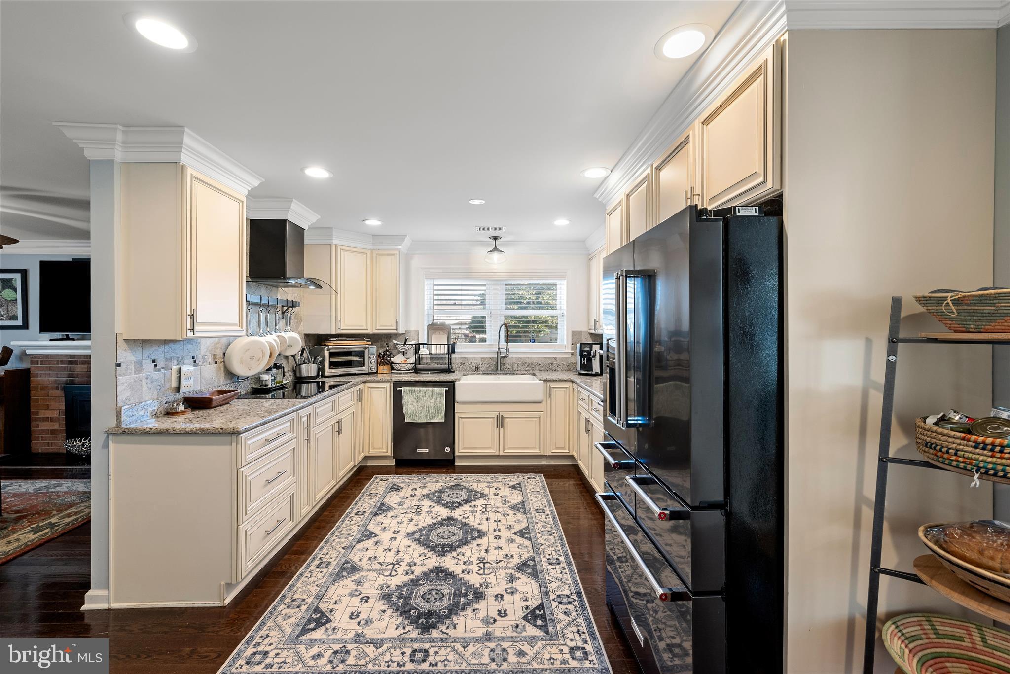 5211 Inverchapel Road Springfield, VA 22151 - Photo 4 of 64 Kitchen