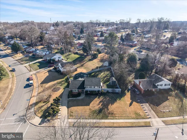 $856,900 | 5211 Inverchapel Road, Springfield, VA 22151