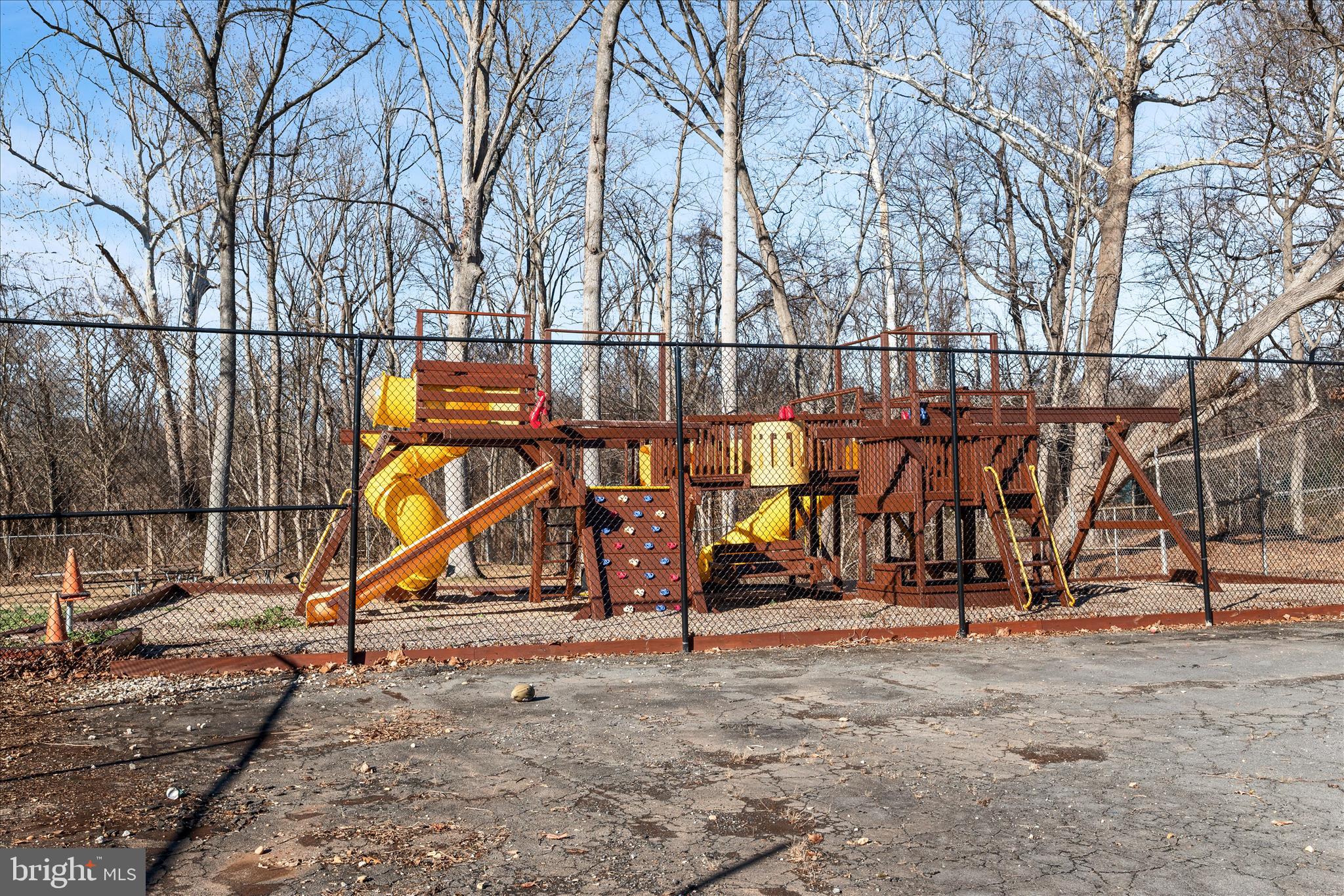 5211 Inverchapel Road Springfield, VA 22151 - Photo 58 of 64 Community Playground