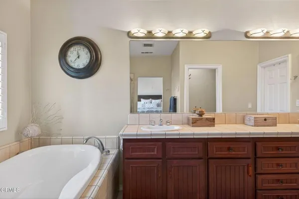 $974,900 | 1315 Bayside Circle, Oxnard, CA 93035