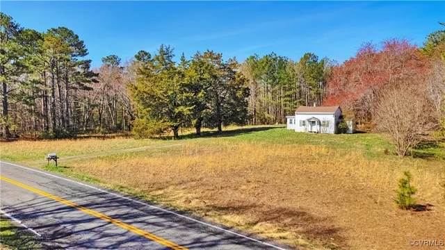 $198,500 | 12085 Pinhook Road, Rockville, VA 23146