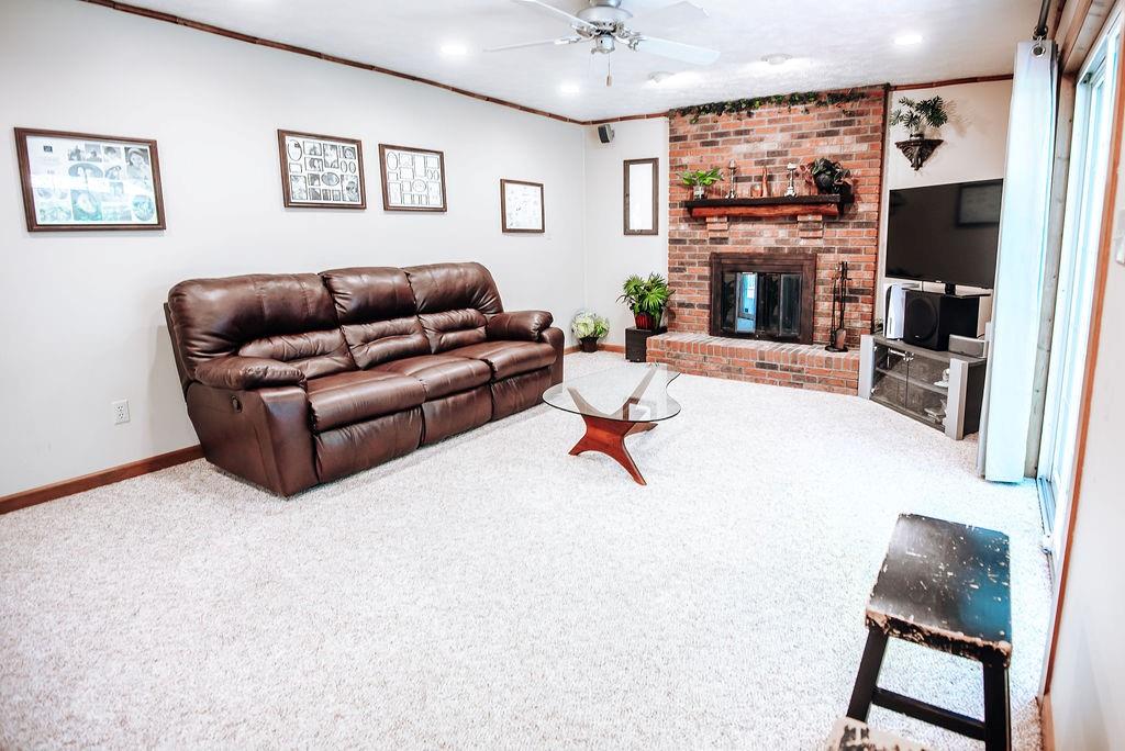 21 Christonia Road Gibsonia, PA 15044 - Photo 13 of 25 Gallery Image 13