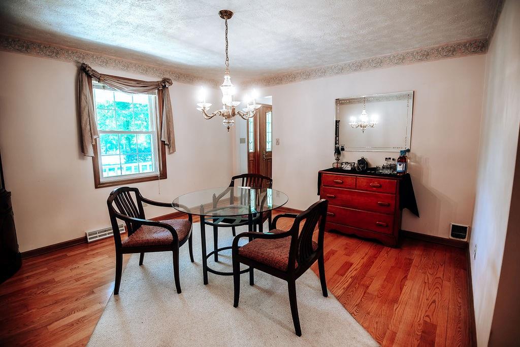 21 Christonia Road Gibsonia, PA 15044 - Photo 8 of 25 Gallery Image 8