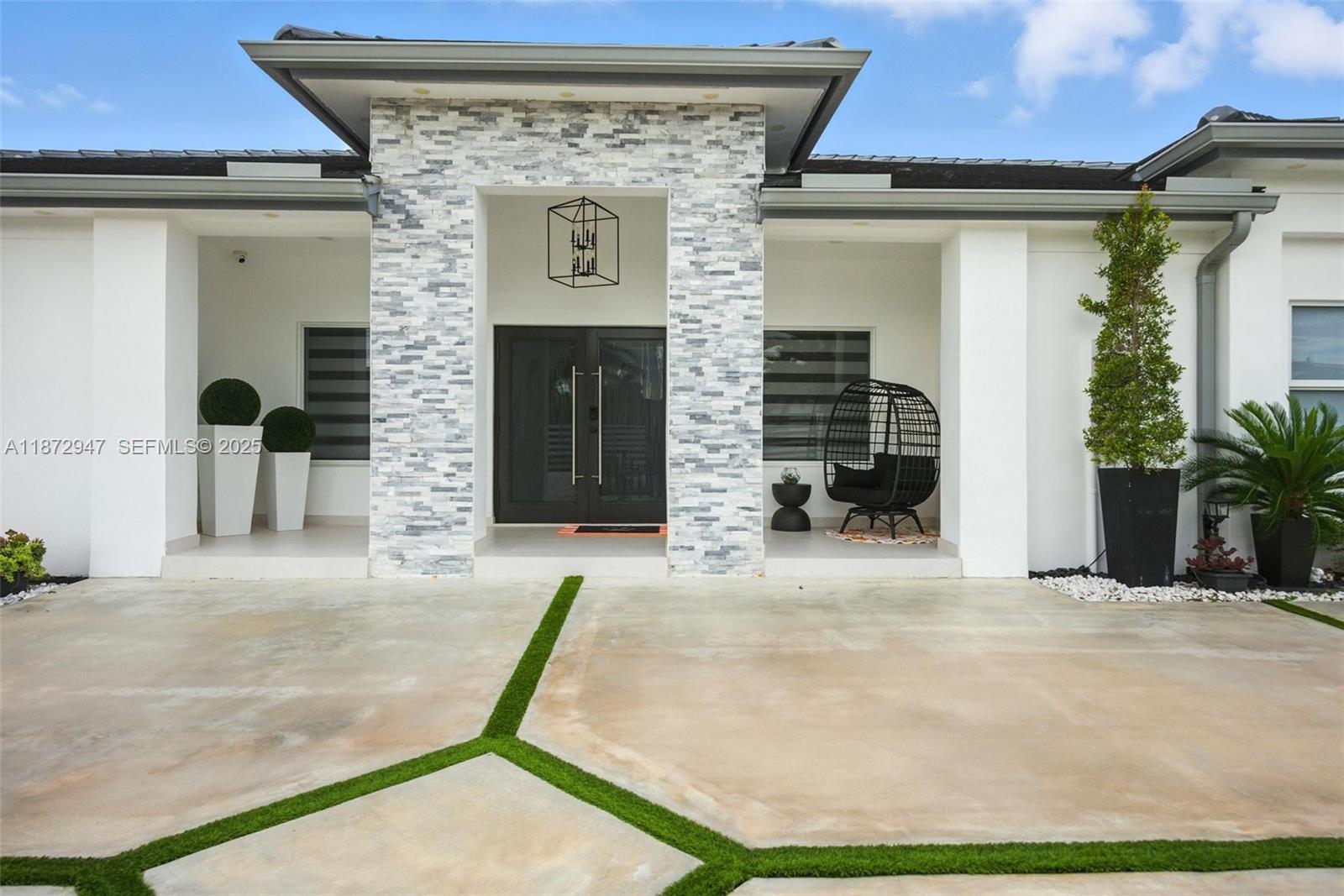 19302 Southwest 132nd Path Miami, FL 33177 - Photo 12 of 80