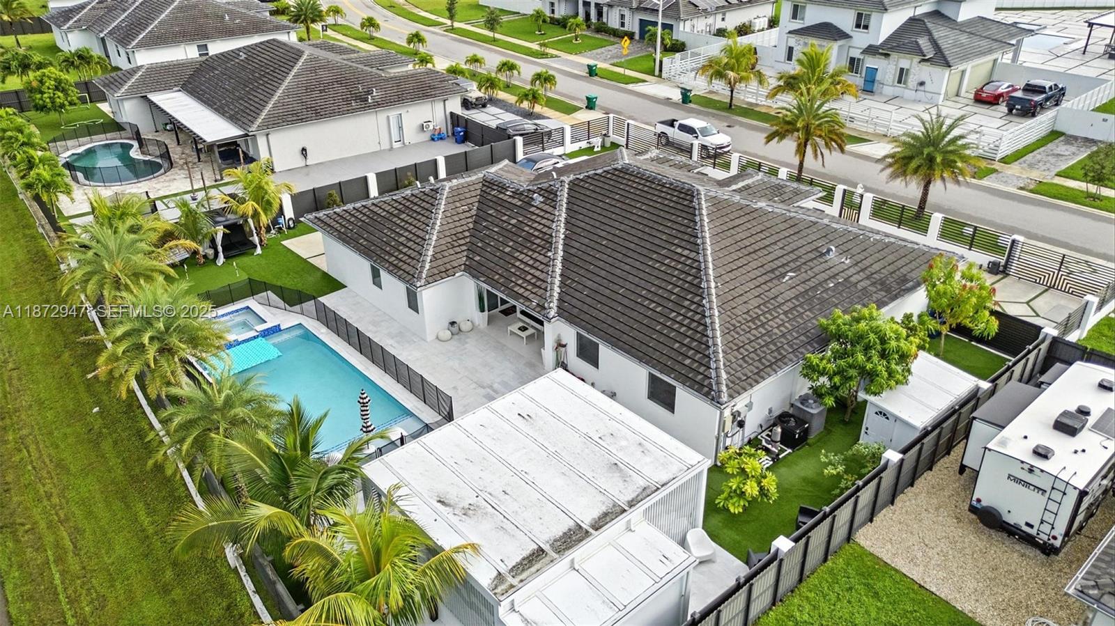 19302 Southwest 132nd Path Miami, FL 33177 - Photo 5 of 80