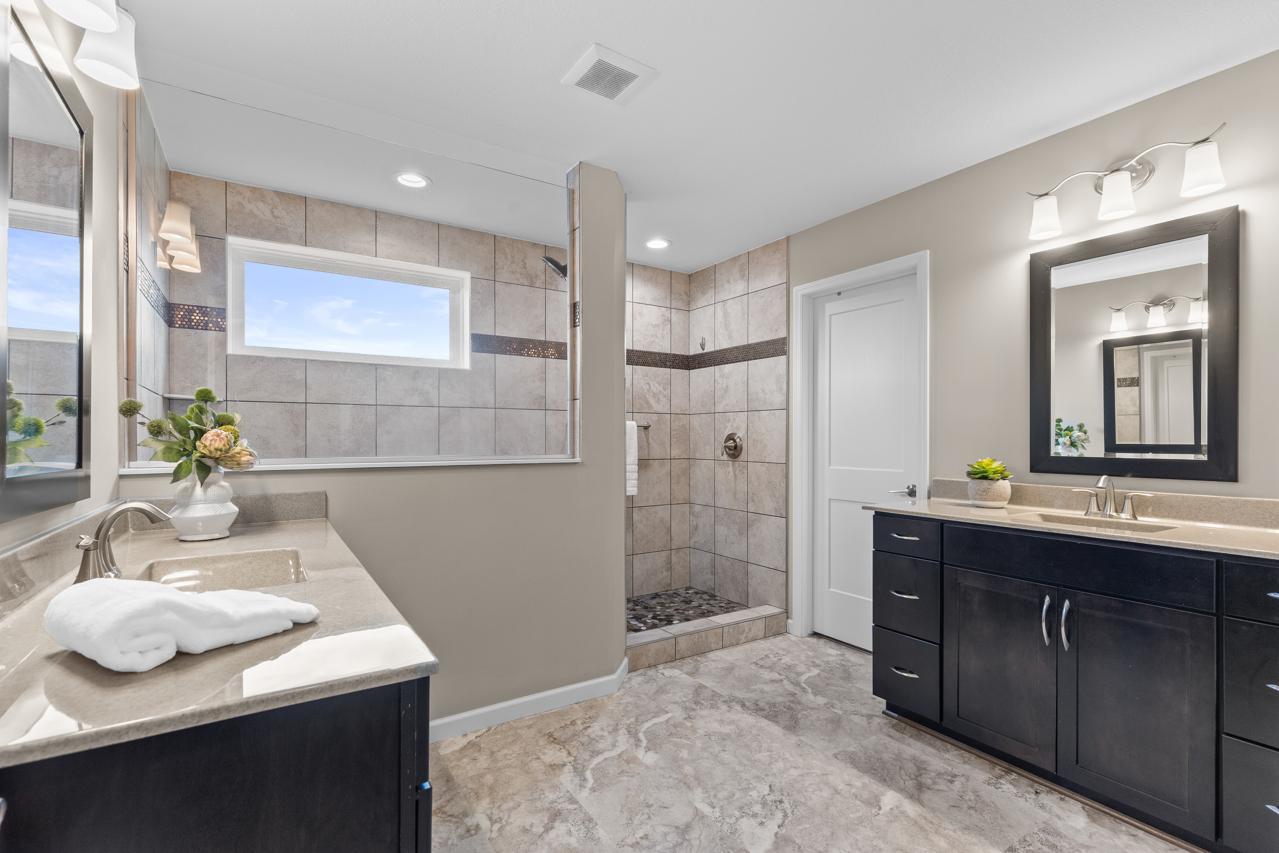 16894 Reeder Ridge Eden Prairie, MN 55347 - Photo 33 of 64