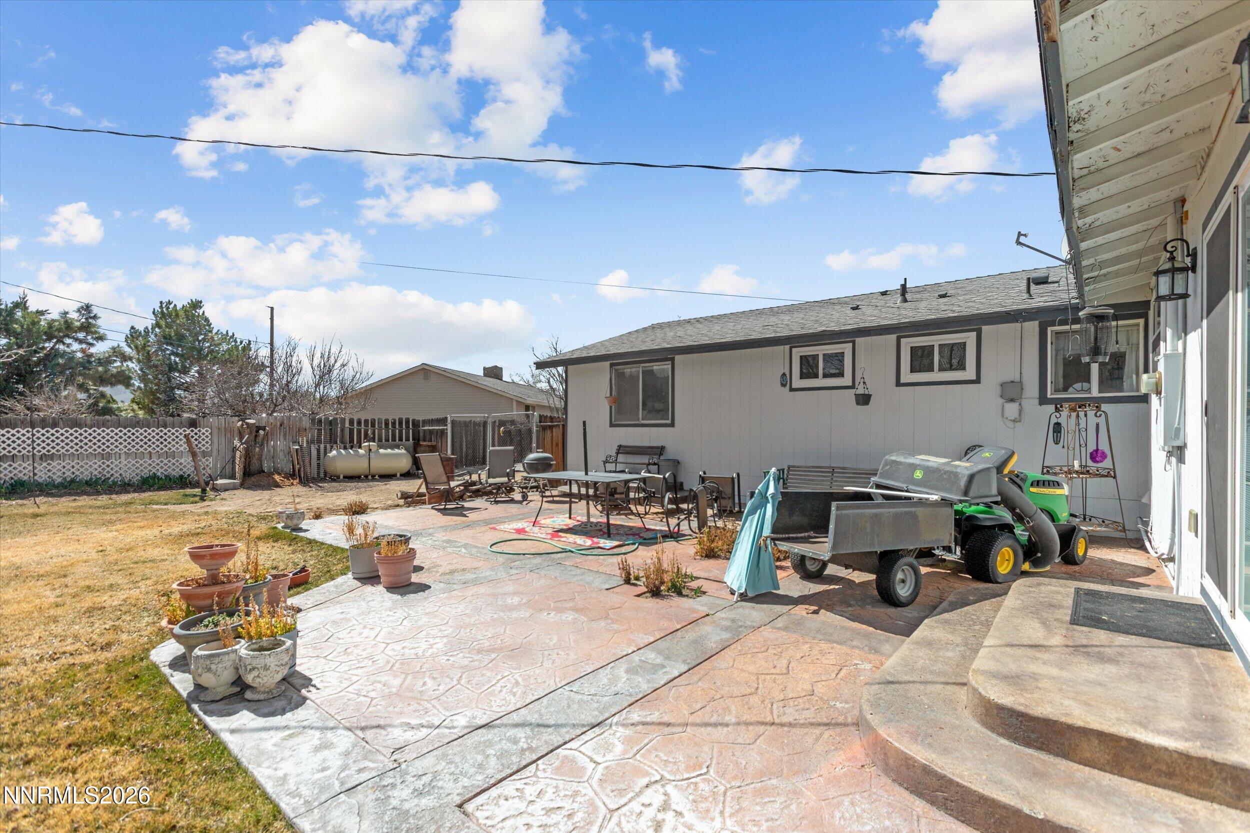 3940 Vireo Court Reno, NV 89508 - Photo 29 of 43 Patio