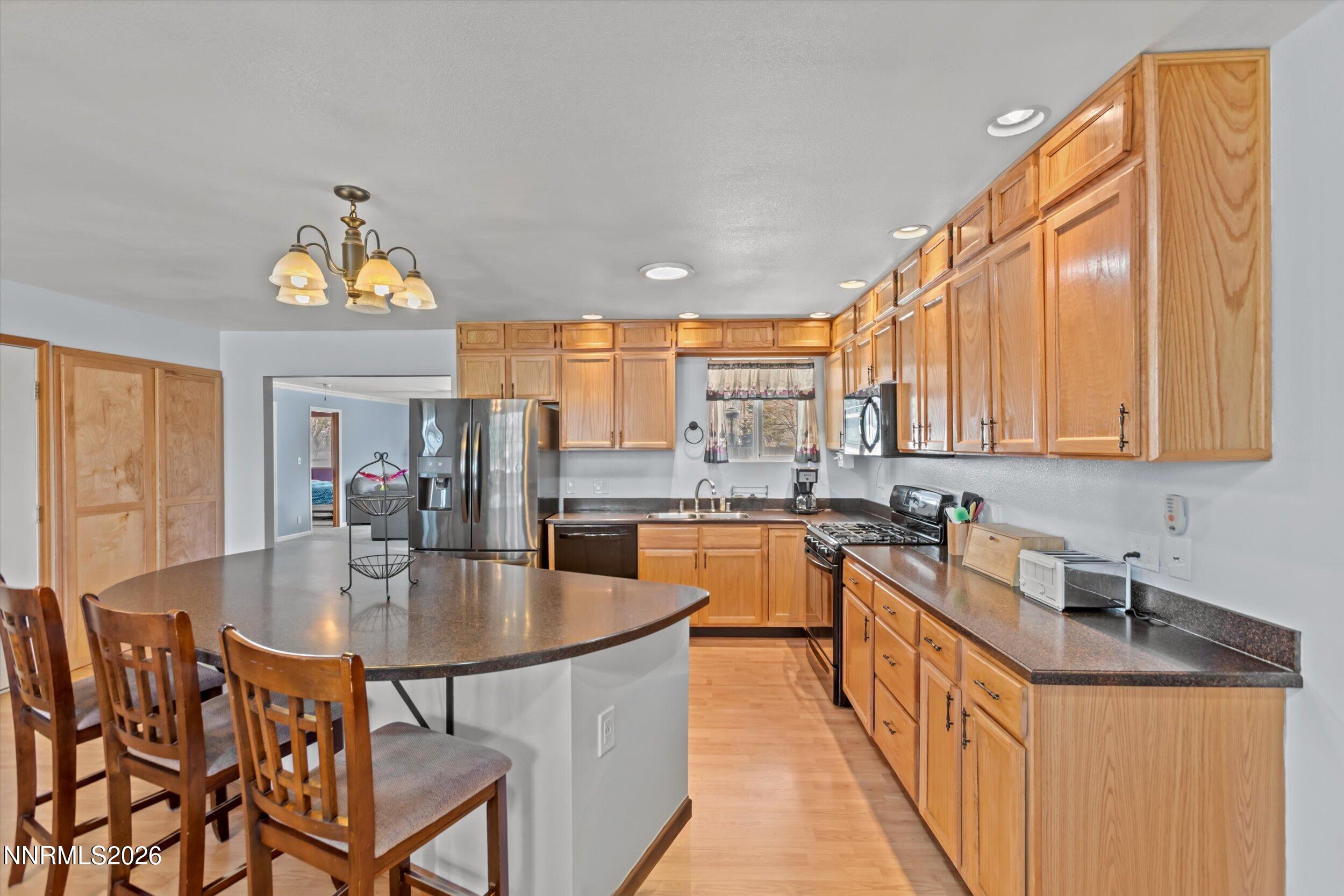 3940 Vireo Court Reno, NV 89508 - Photo 5 of 43 Kitchen