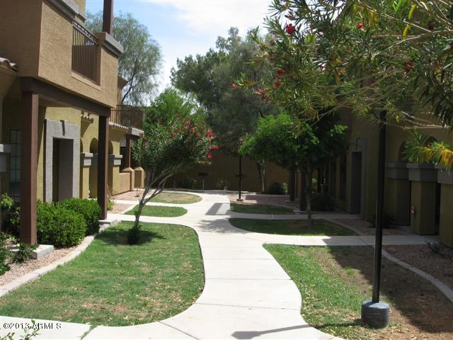 1702 East Bell Road, Unit 120 Phoenix, AZ 85022 - Photo 4 of 21 Courtyard (Small)