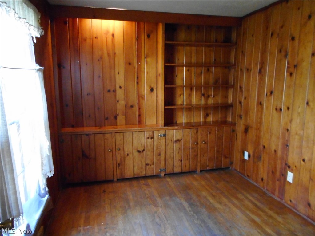 20863 Farnsleigh Road Shaker Heights, OH 44122 - Photo 12 of 22 Gallery Image 12