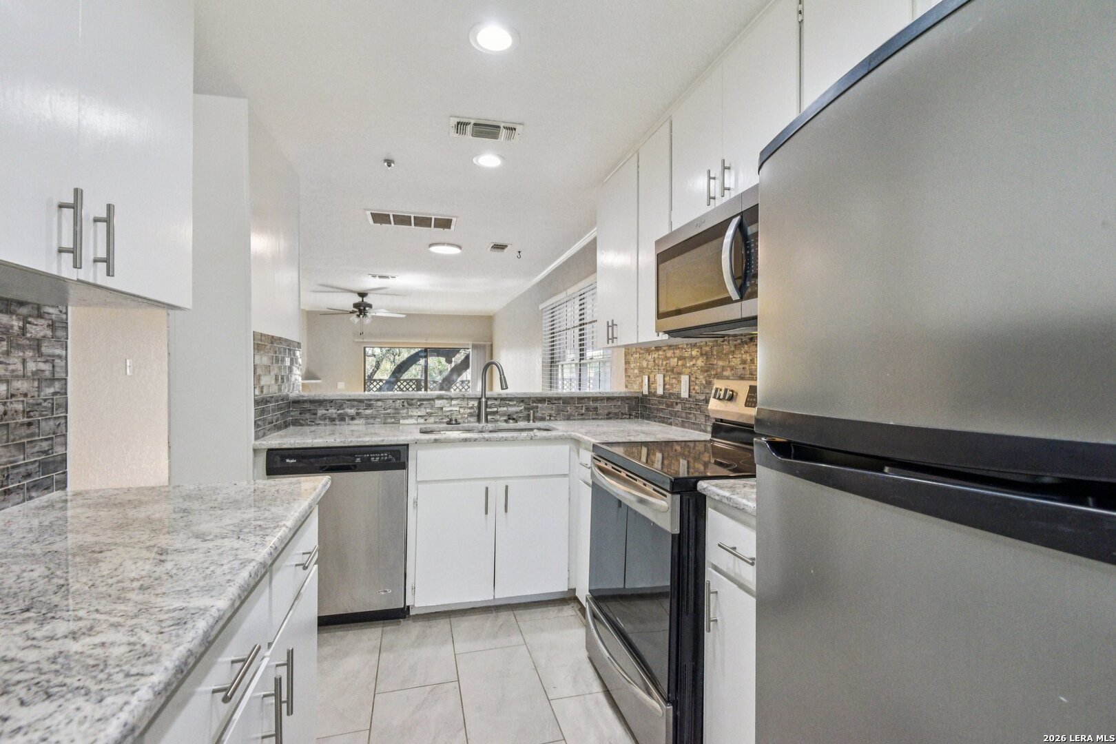 11815 Vance Jackson Road, Unit 606 San Antonio, TX 78230 - Photo 9 of 23