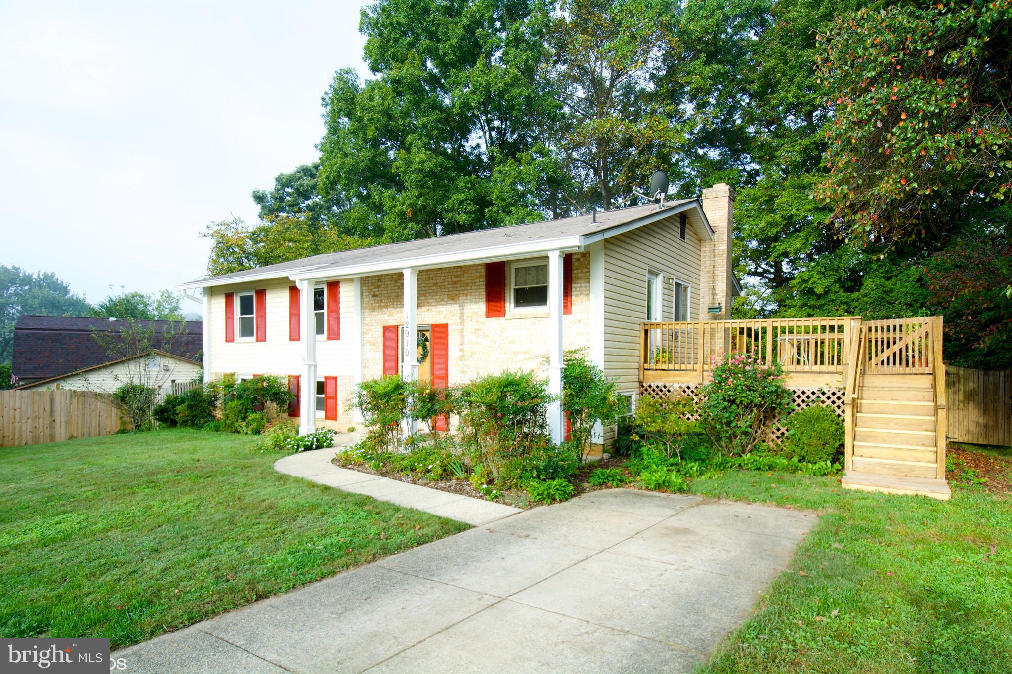 12910 Sturbridge Road Woodbridge, VA 22192 - Photo 2 of 26 Second view of the front