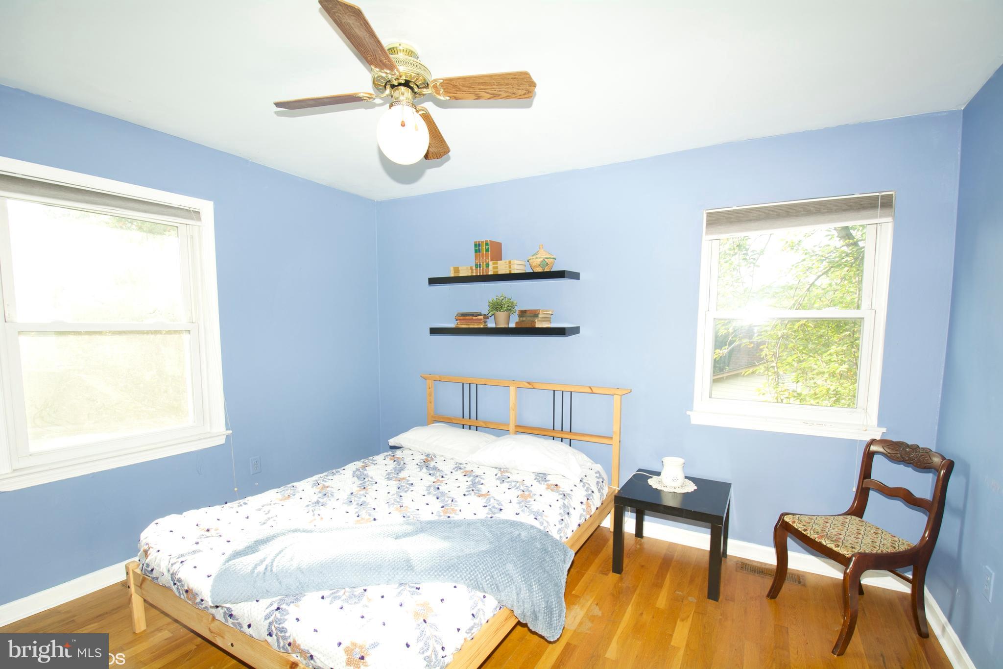 12910 Sturbridge Road Woodbridge, VA 22192 - Photo 16 of 26 Upper level Bedroom