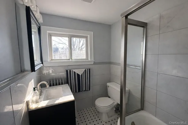 $759,999 | 60 Lloyd Avenue, Lynbrook, NY 11563