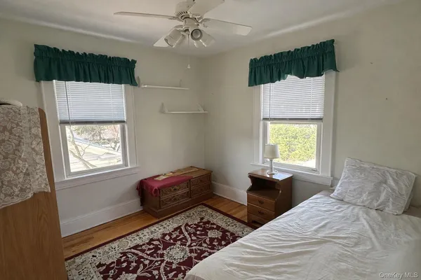 $759,999 | 60 Lloyd Avenue, Lynbrook, NY 11563