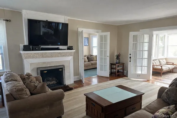 $759,999 | 60 Lloyd Avenue, Lynbrook, NY 11563