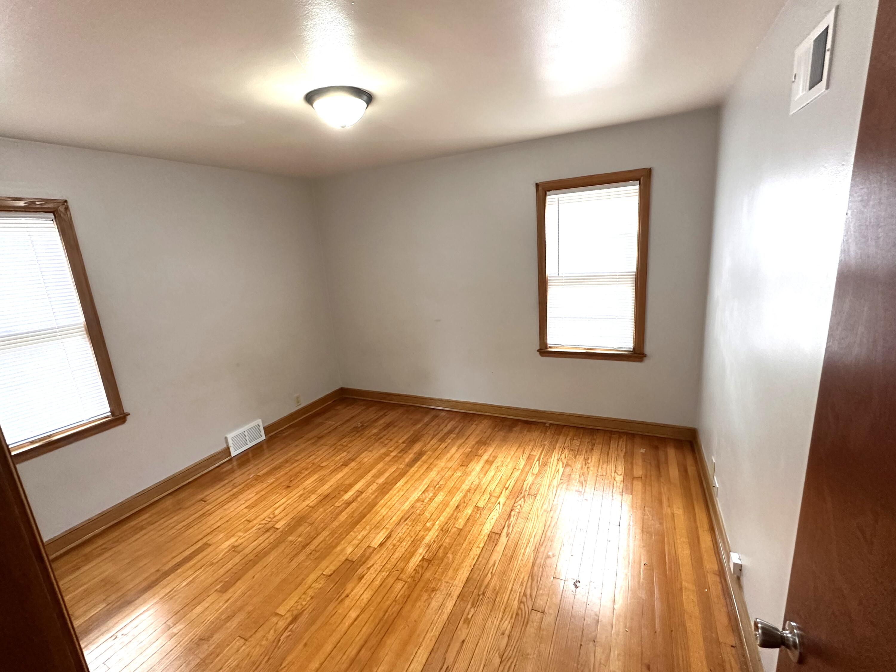 2675 North 63rd Street Milwaukee, WI 53213 - Photo 12 of 28 Interior 63rd St (19)