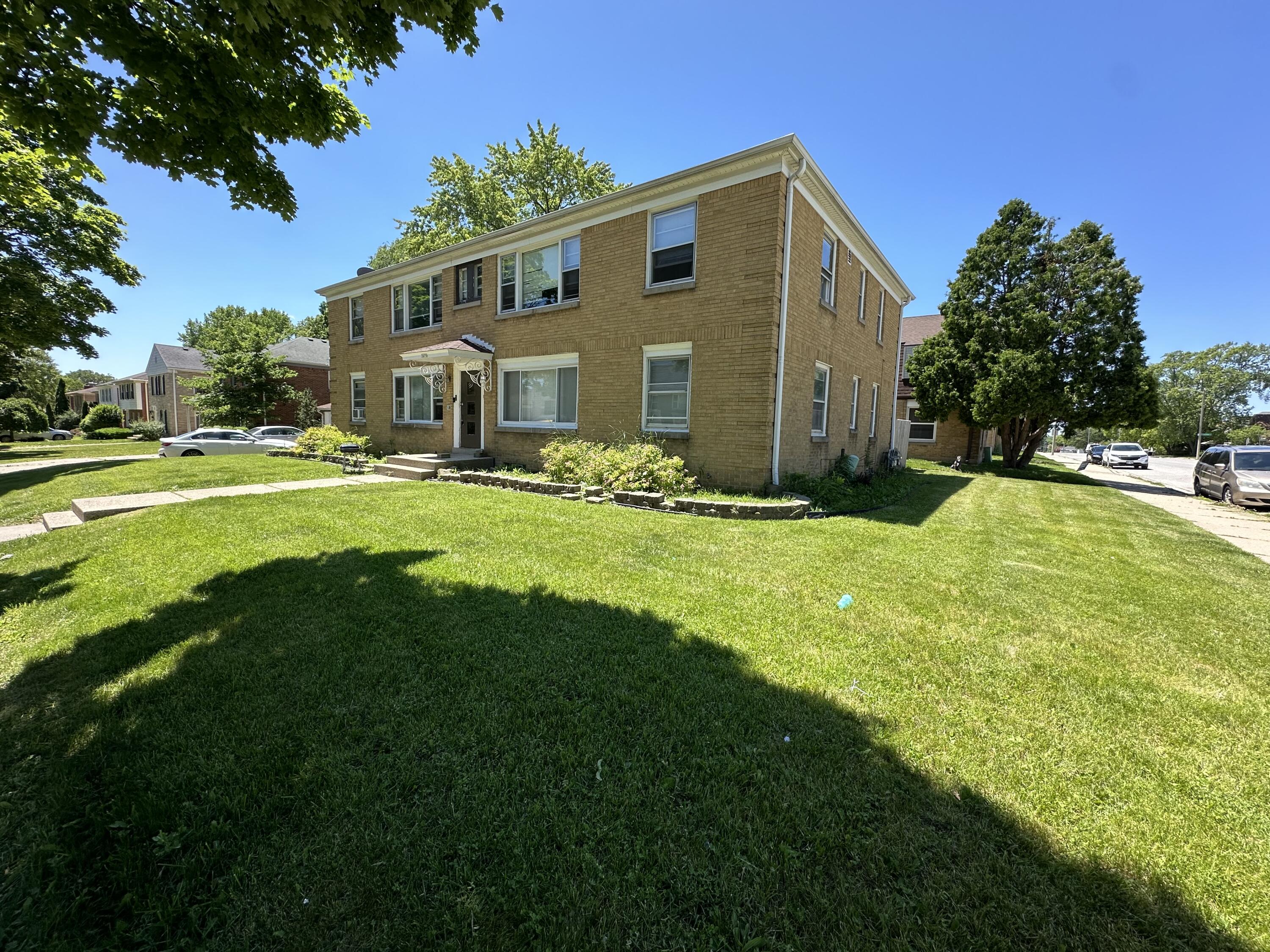 2675 North 63rd Street Milwaukee, WI 53213 - Photo 2 of 28 Exterior 63rd (2)