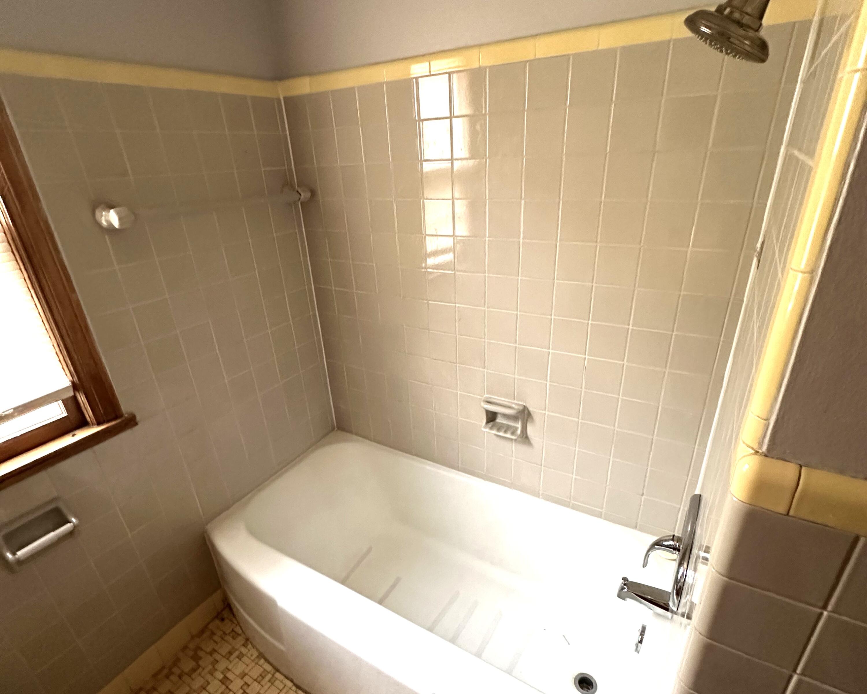 2675 North 63rd Street Milwaukee, WI 53213 - Photo 23 of 28 Interior 63rd St (18)
