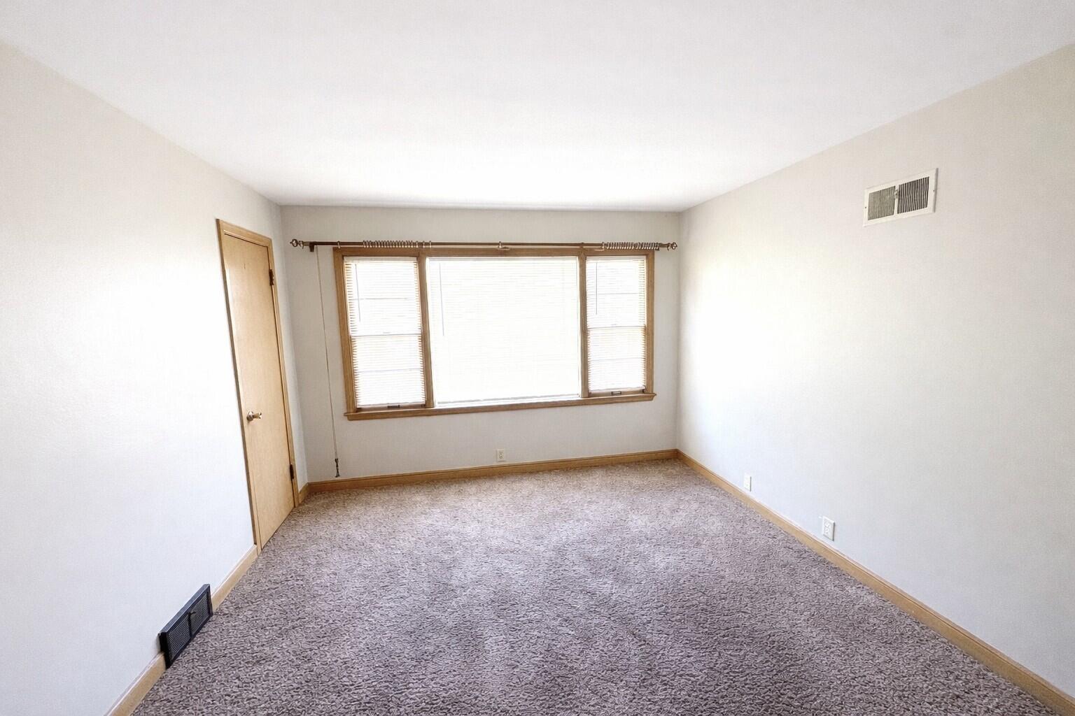 2675 North 63rd Street Milwaukee, WI 53213 - Photo 4 of 28 Interior 63rd St (5)