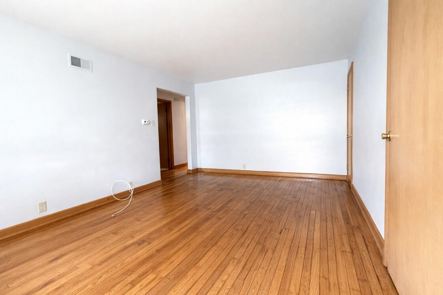 2675 North 63rd Street Milwaukee, WI 53213 - Photo 5 of 28 Interior 63rd St (10)