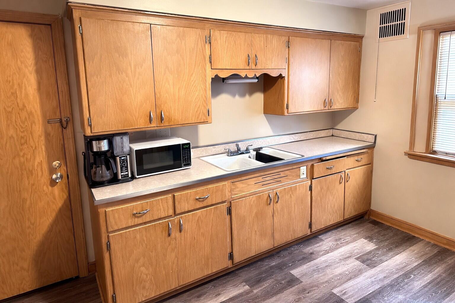 2675 North 63rd Street Milwaukee, WI 53213 - Photo 6 of 28 Interior 63rd St (12)