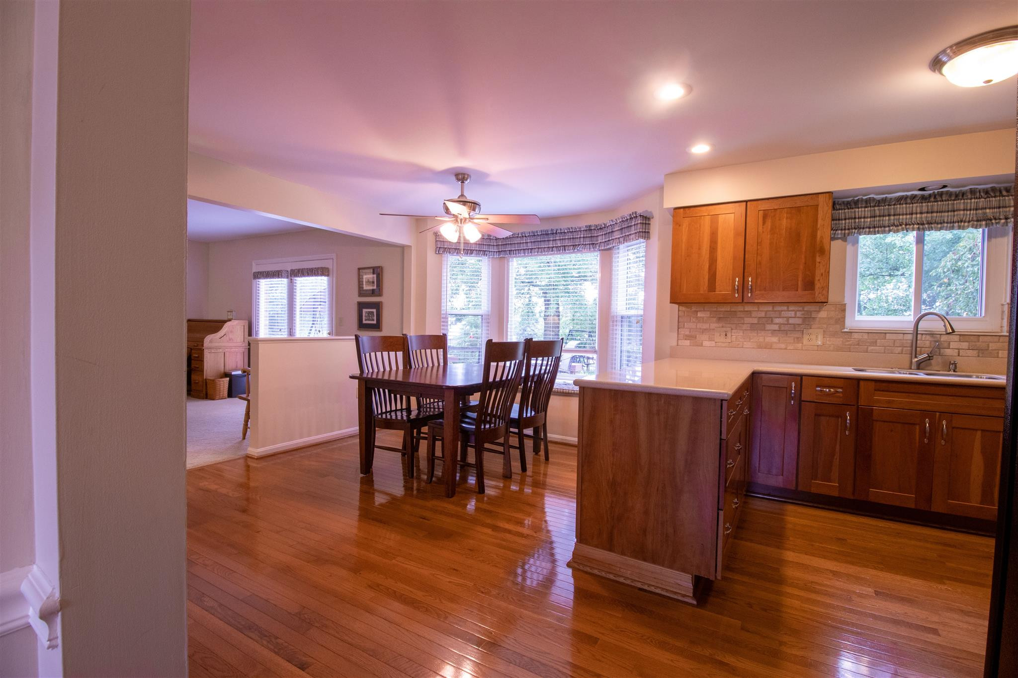 1302 Cayton Road Florence, KY 41042 - Photo 2 of 35 Gallery Image 2