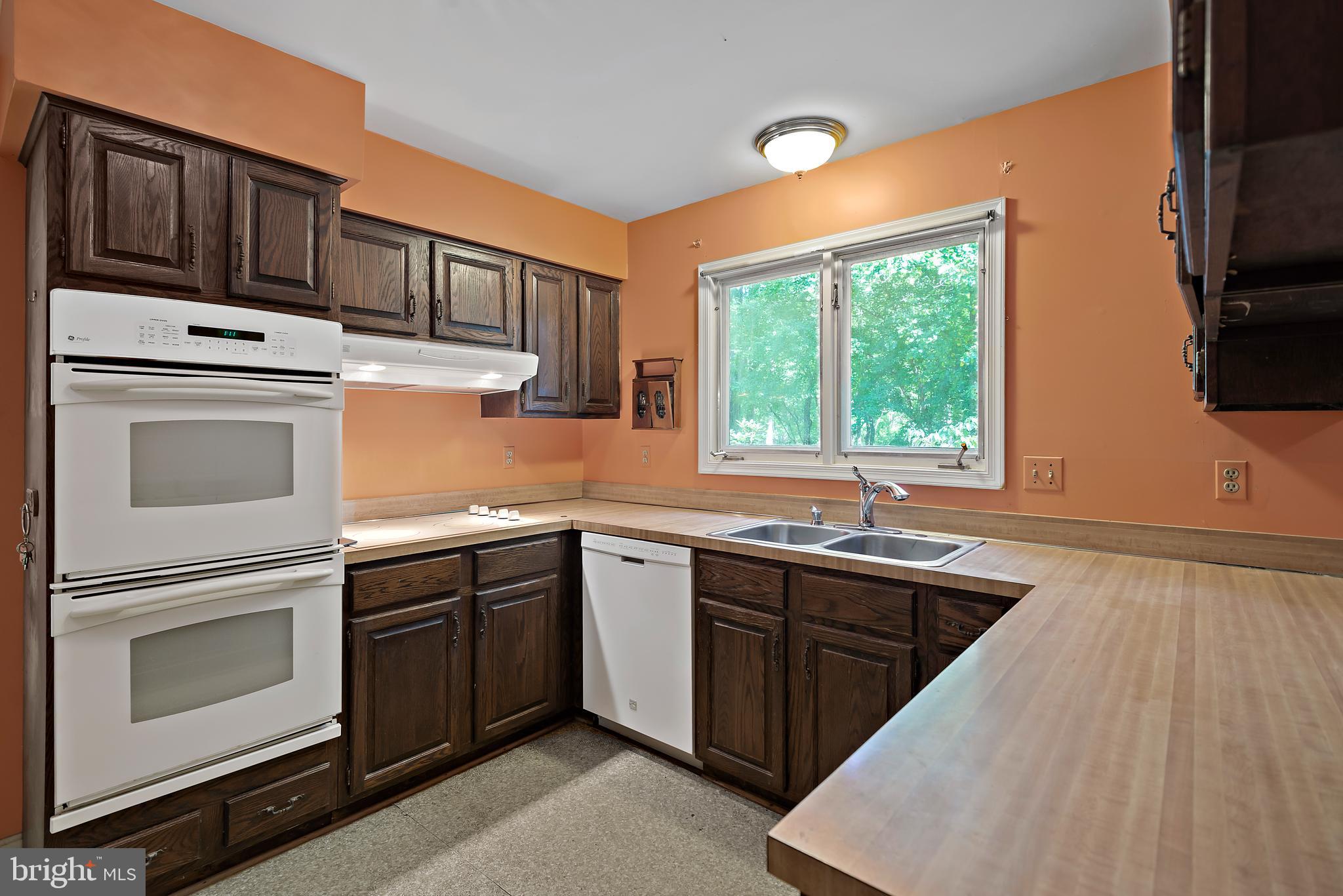 20005 Pinebark Way Brinklow, MD 20862 - Photo 11 of 50