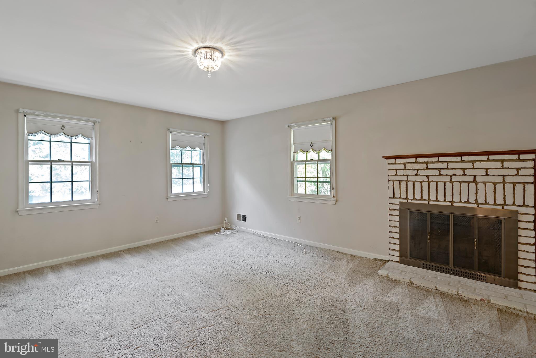20005 Pinebark Way Brinklow, MD 20862 - Photo 8 of 50