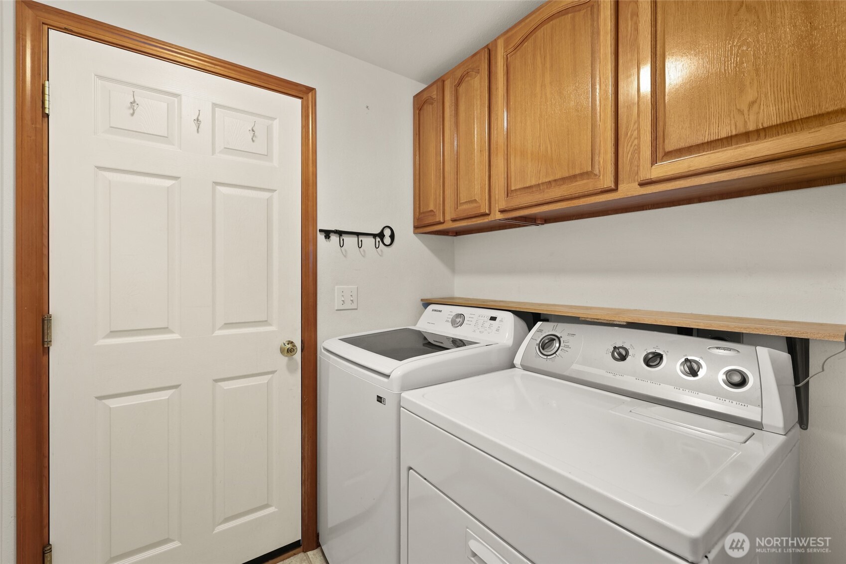 18207 Keona Lane Southwest Rochester, WA 98579 - Photo 20 of 35 a utility room with dryer and washer