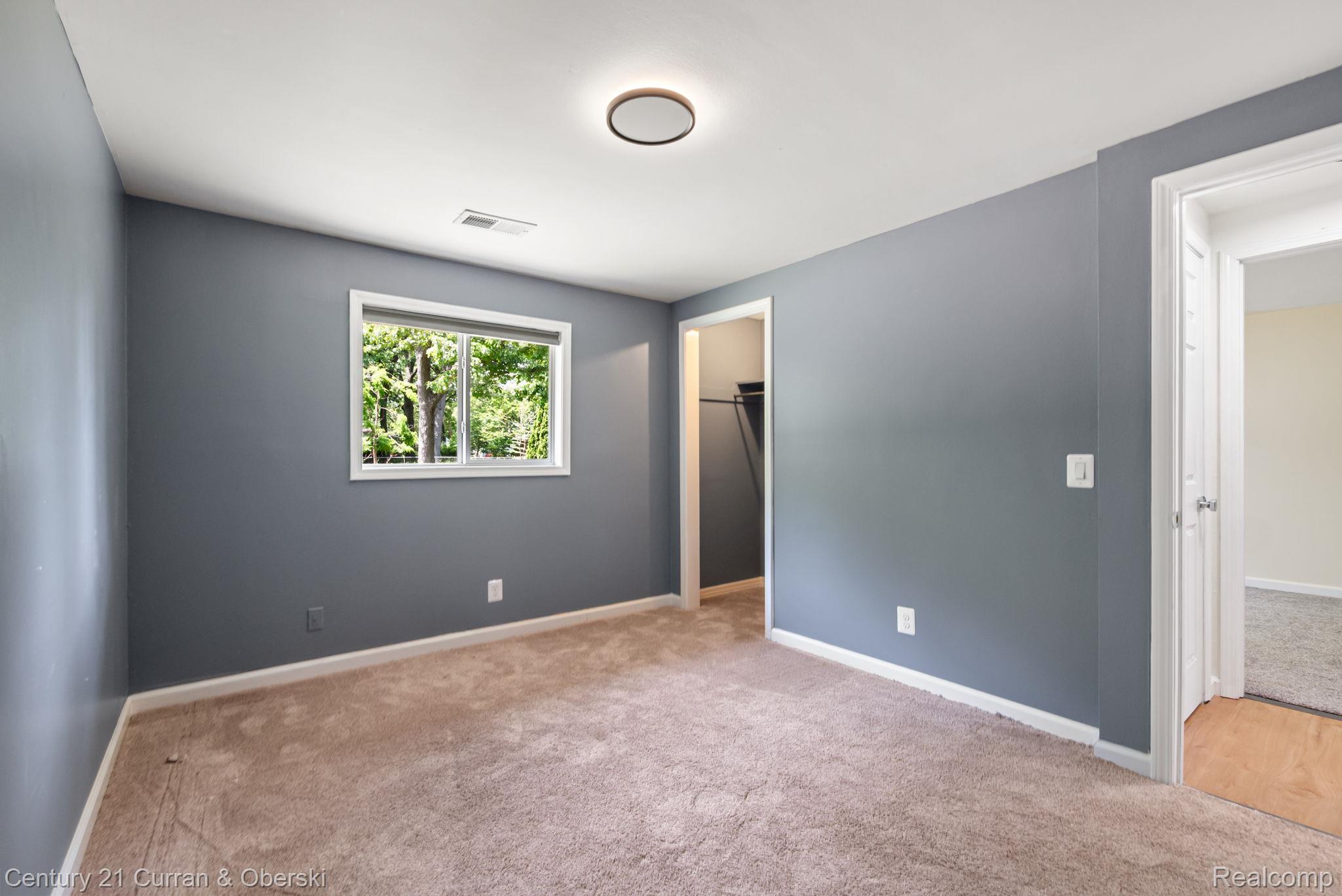2374 Lakena Road West Bloomfield, MI 48324 - Photo 42 of 60 42-web-or-mls-P2630065.jpg