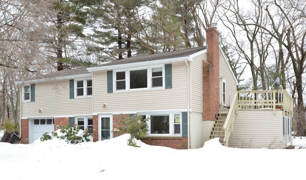 20 Pinewood Road Peabody, MA 01960 - Photo 2 of 23 Gallery Image 2