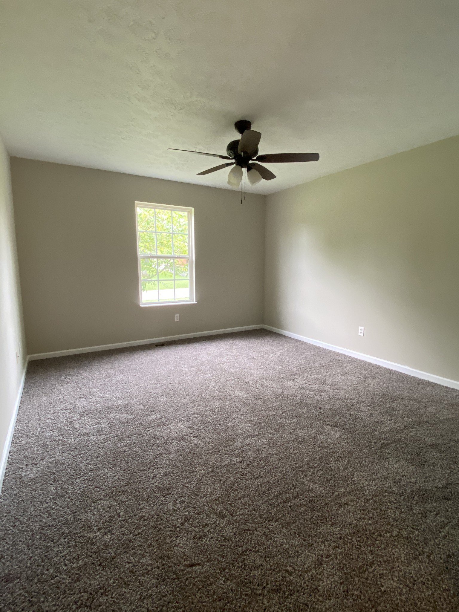 302 Galen Road Lafayette, TN 37083 - Photo 5 of 13 Gallery Image 5