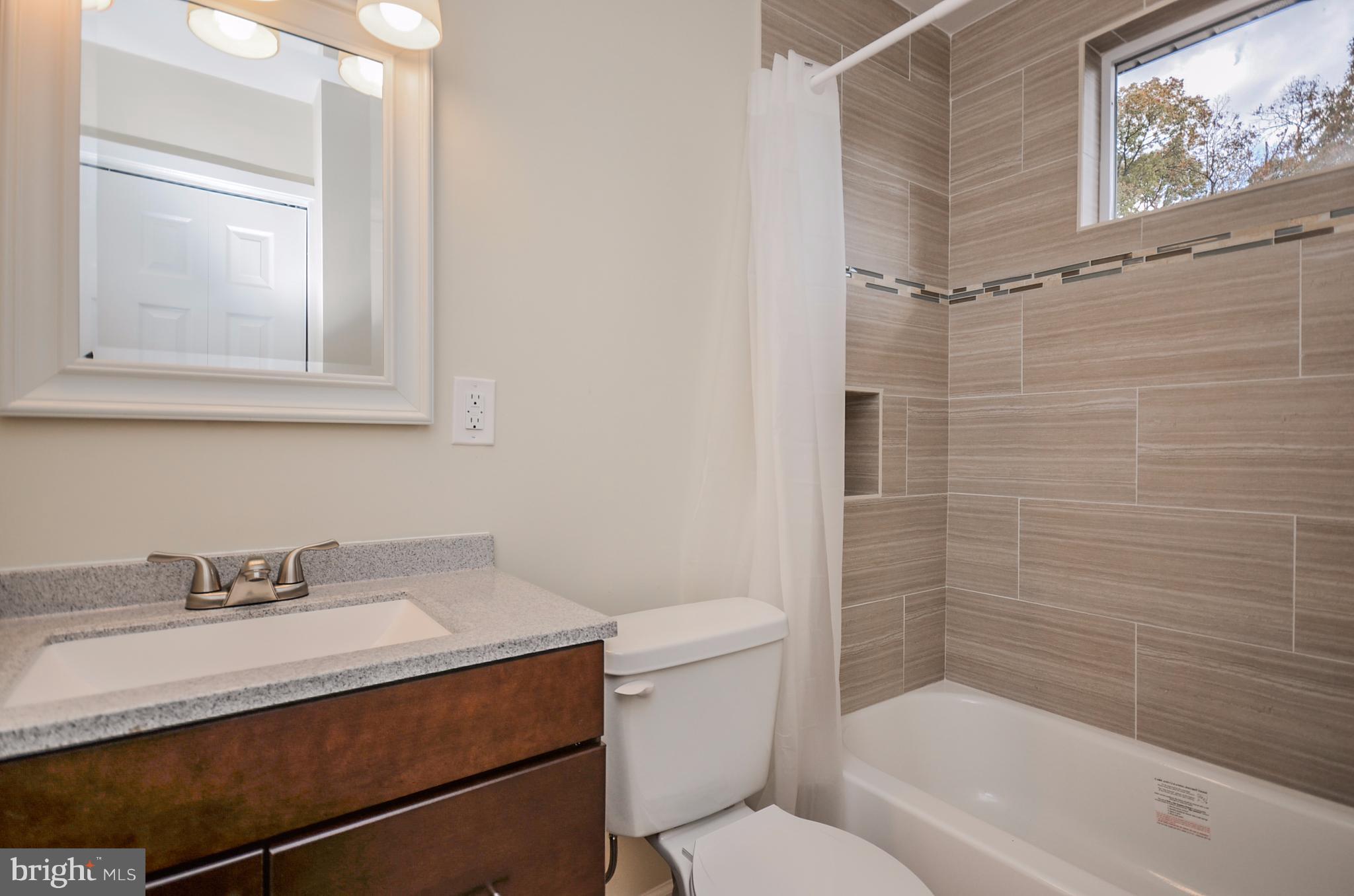 4904 Powder Mill Road Beltsville, MD 20705 - Photo 8 of 20 Bath